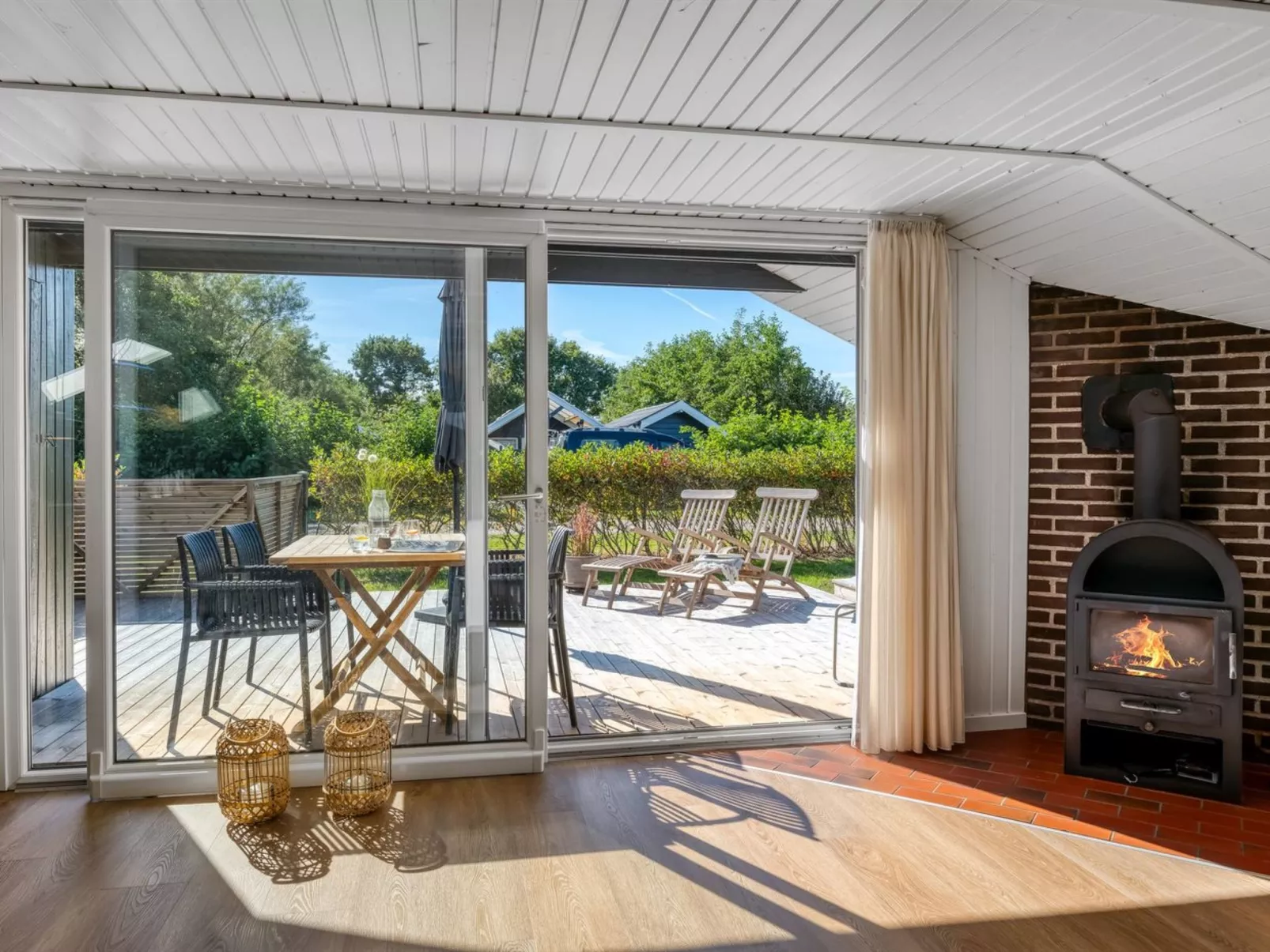 "Thamina" - 200m to the fjord-Binnen