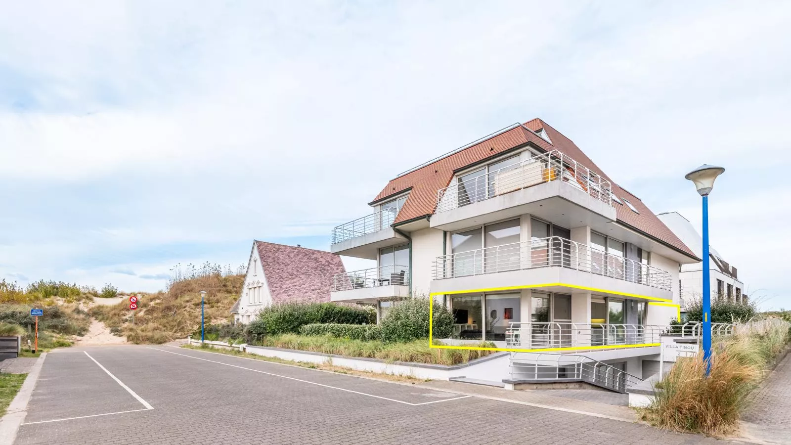 Tinou Gelijkvloers-Buitenkant zomer