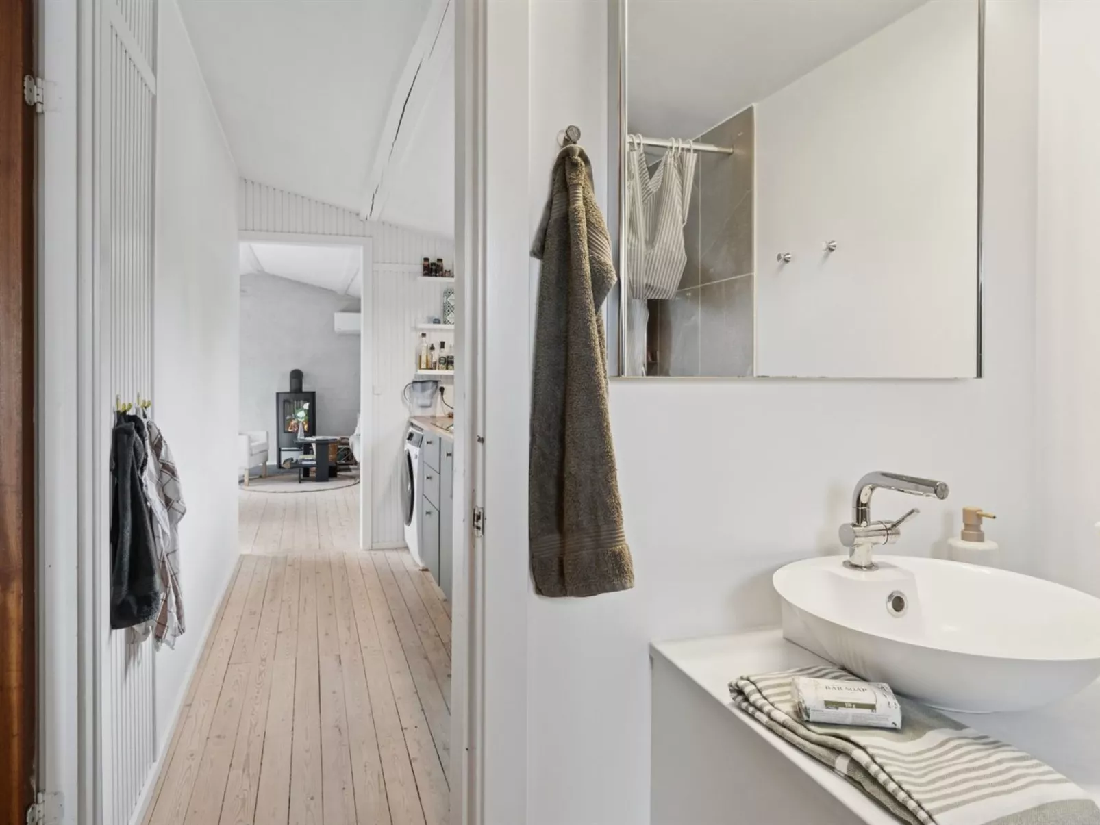 "Gun" - 300m to the fjord-Binnen