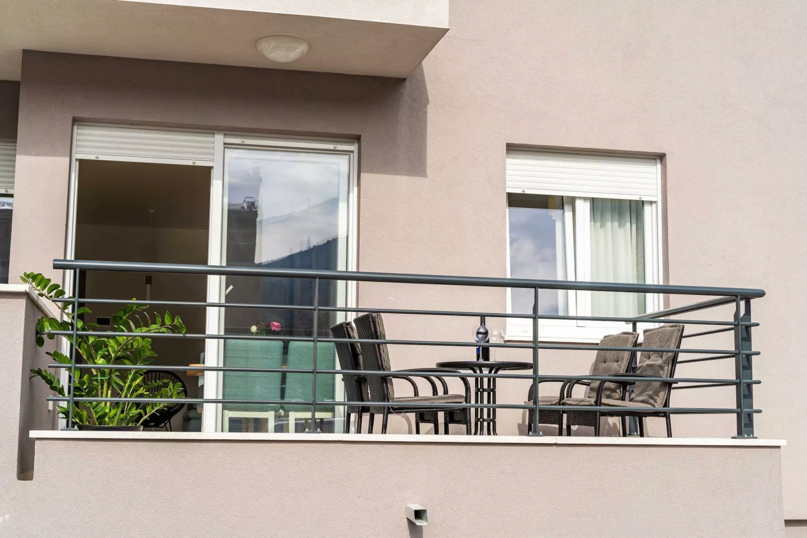 Apartment Zoric - Two Bedroom Apartment with Balcony-Terrasbalkon