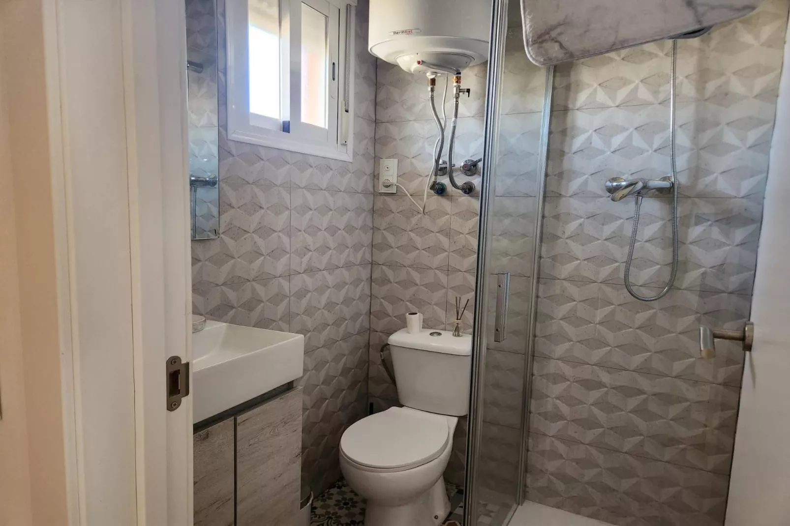 CT 339 AL - Faro's Paraiso de Vera Apartment-Badkamer