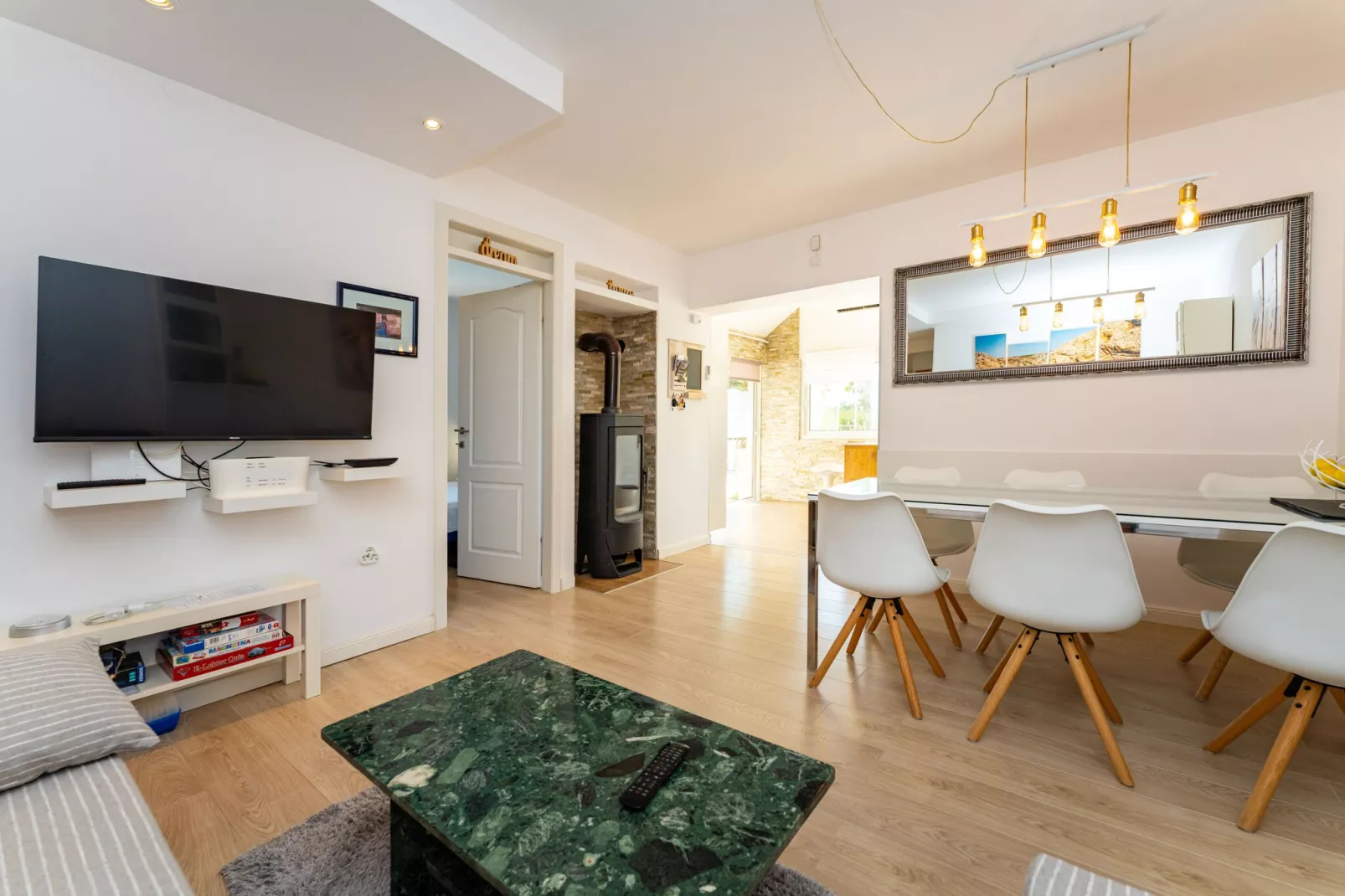 Villa Sucic with private pool-Eetkamer