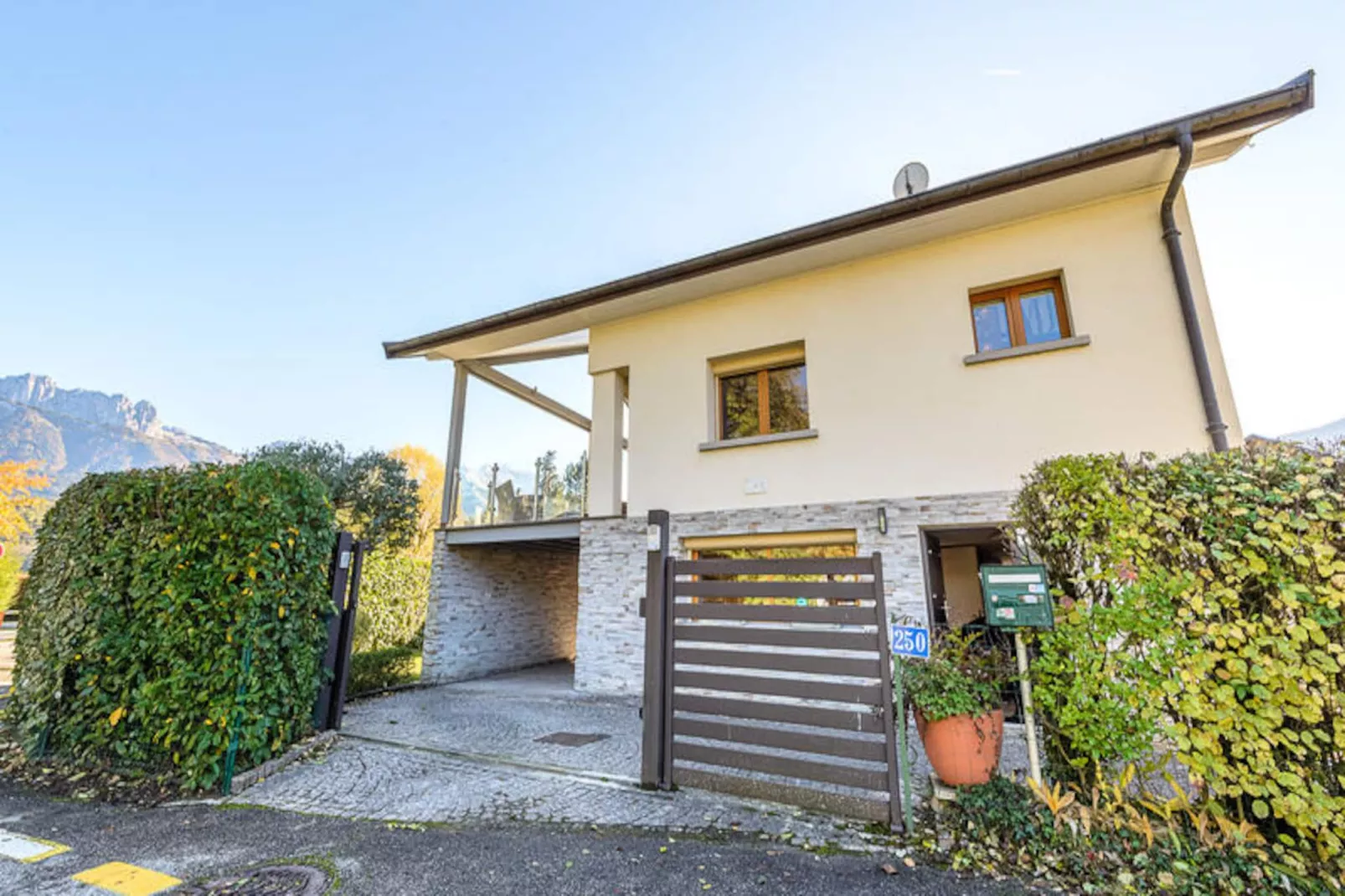 Maison à Saint-Jorioz-Niet-getagd