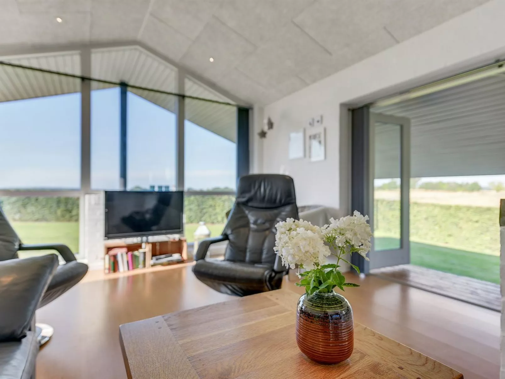 "Myrte" - 500m from the sea-Binnen