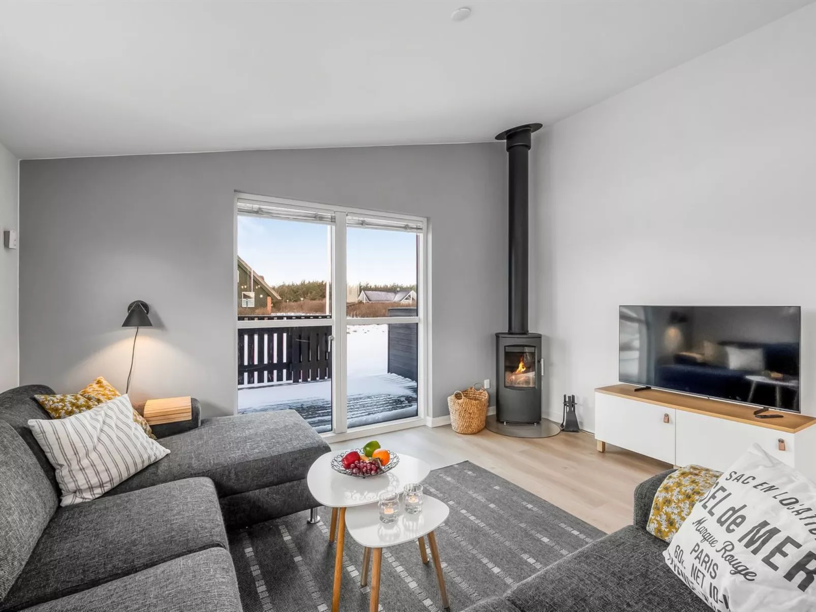 "Damaskin" - 300m from the sea-Binnen