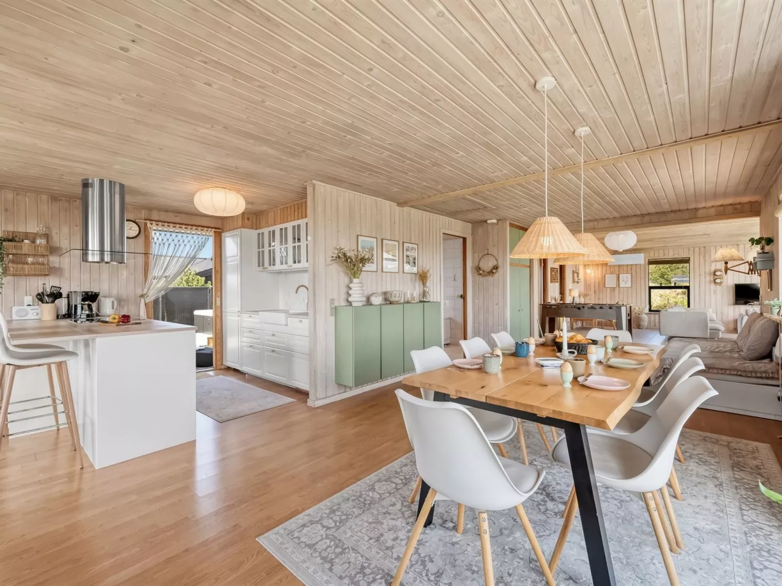 "Brunkil" - 500m from the sea-Binnen