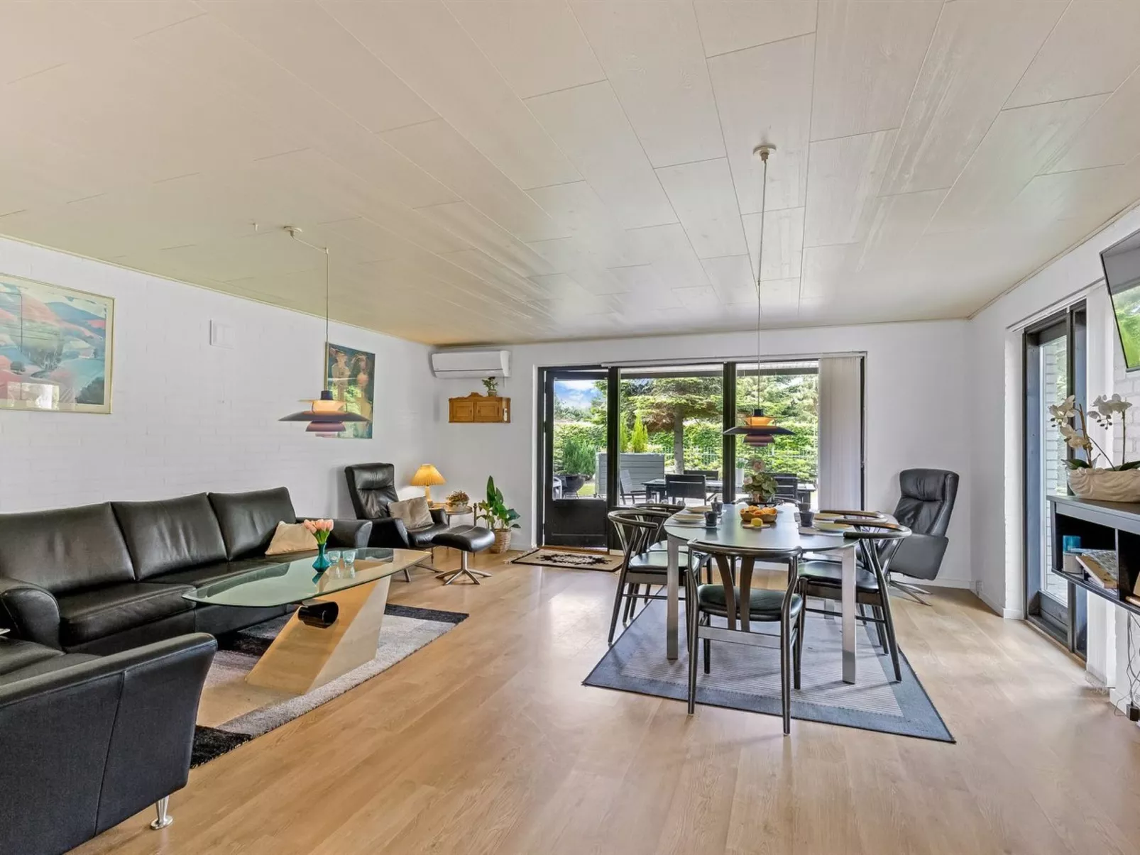 "Hanka" - 500m from the sea-Binnen