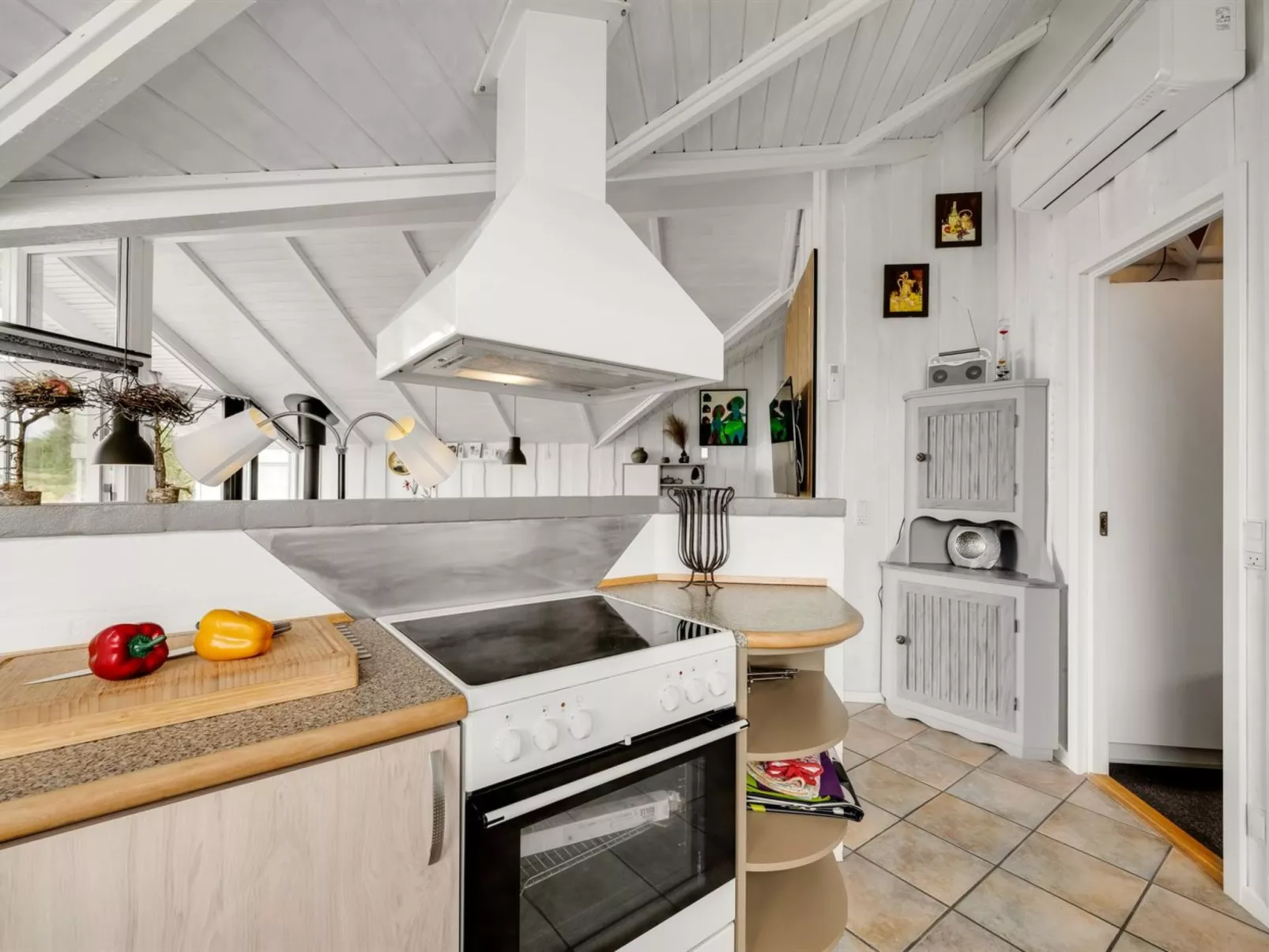 "Cyrill" - 250m to the fjord-Binnen