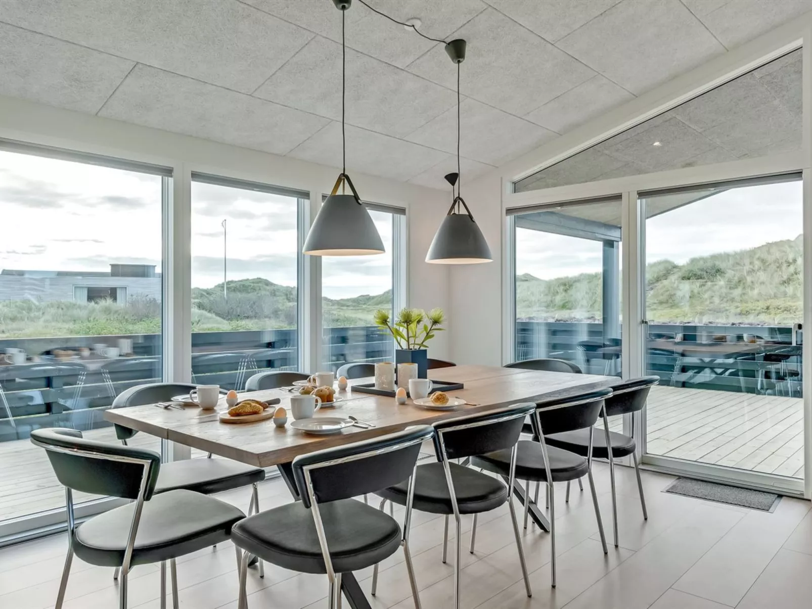 "Birger" - 300m from the sea-Binnen