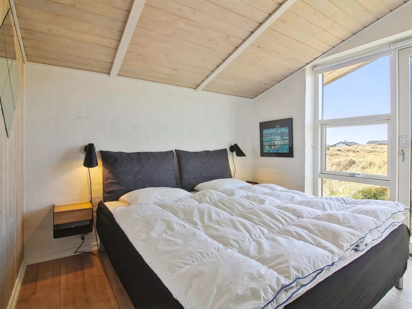 "Judeth" - 300m from the sea-Binnen