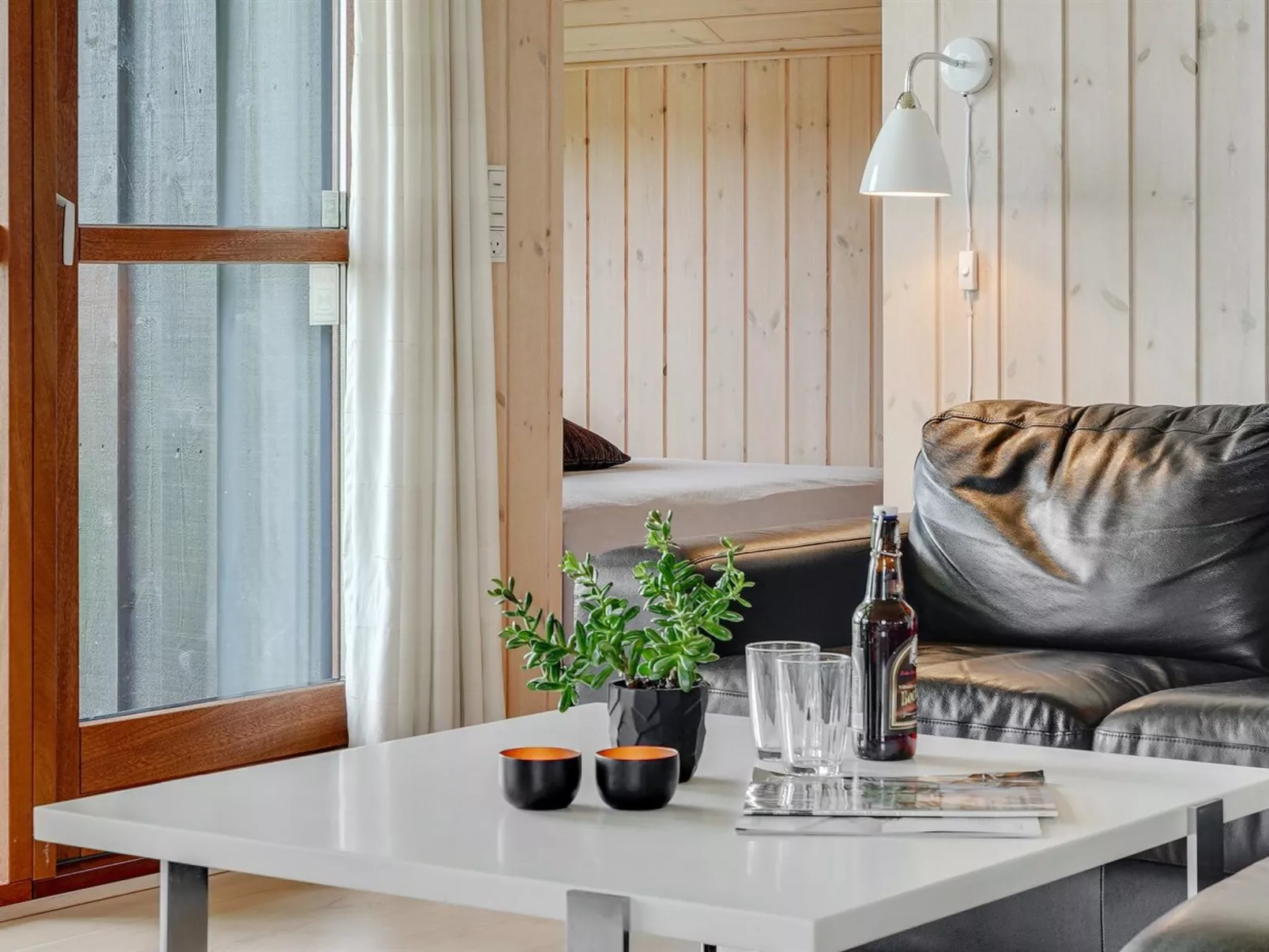 "Juliana" - 400m from the sea-Binnen