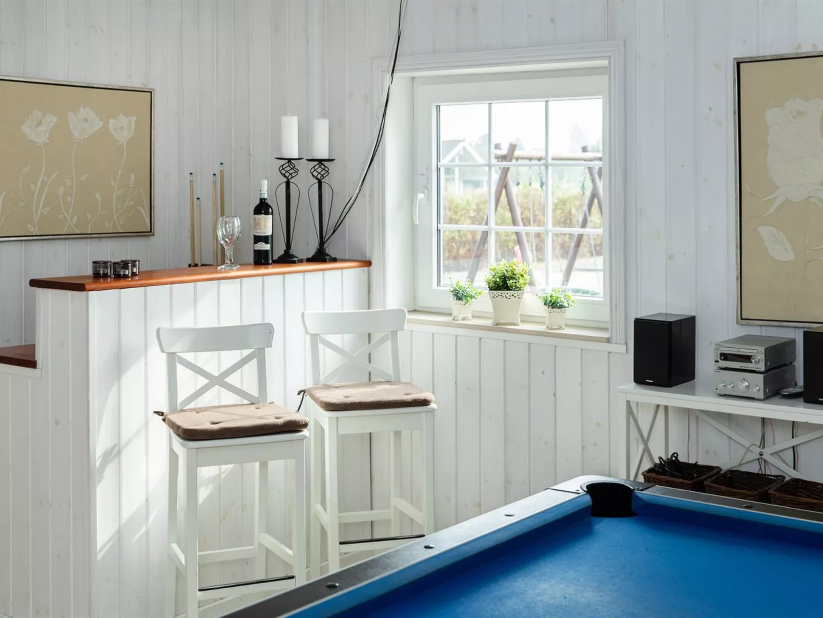 "Emelita" - 900m from the sea-Binnen