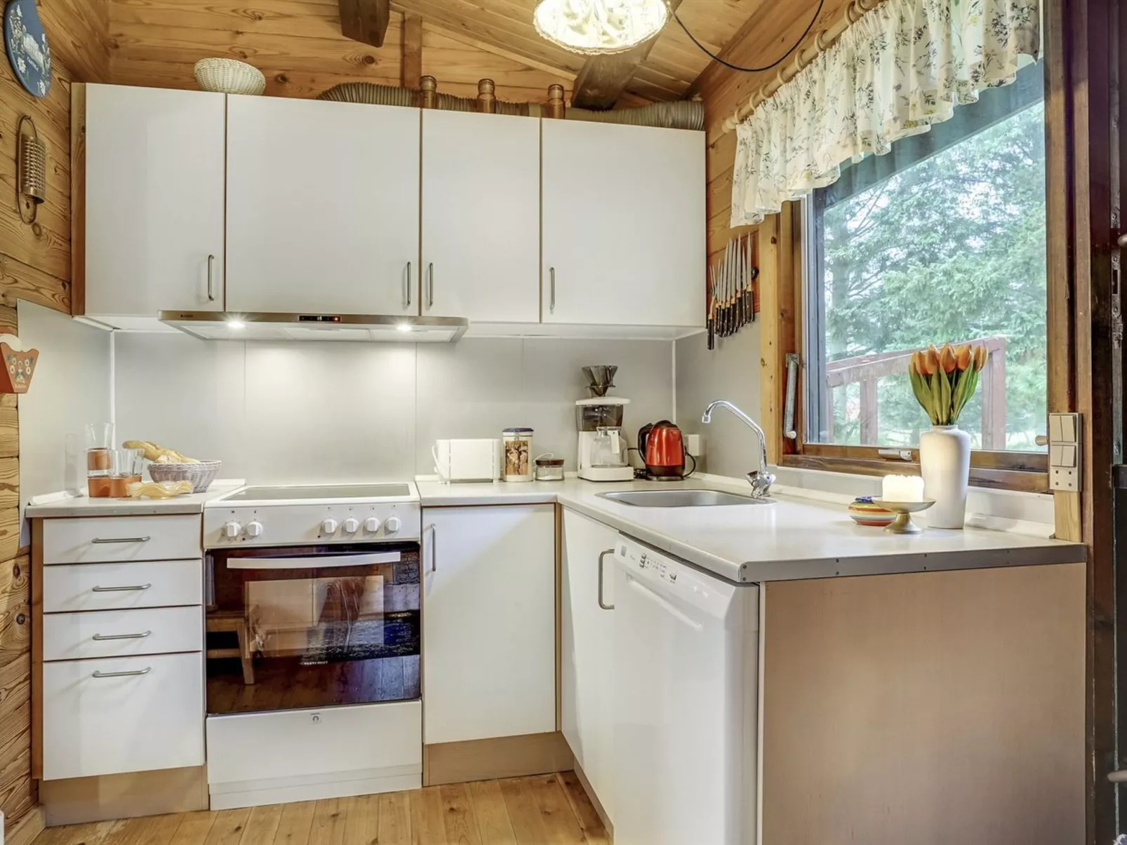 "Artur" - 1.5km from the sea-Binnen