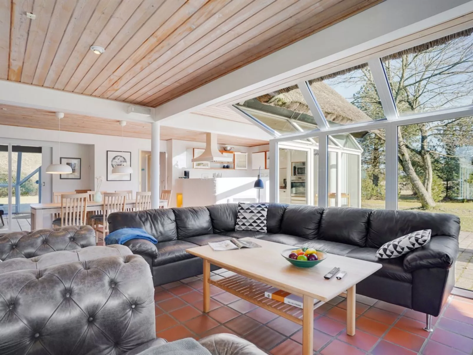 "Gertrudis" - 2km to the fjord-Binnen