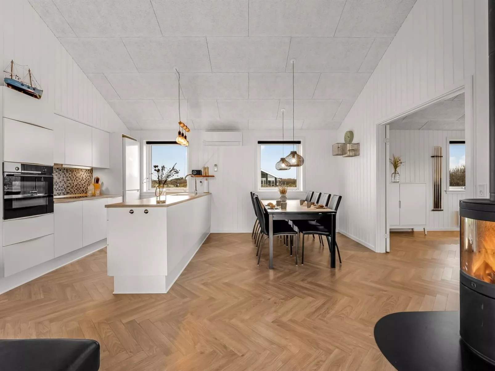 "Markku" - 400m from the sea-Binnen