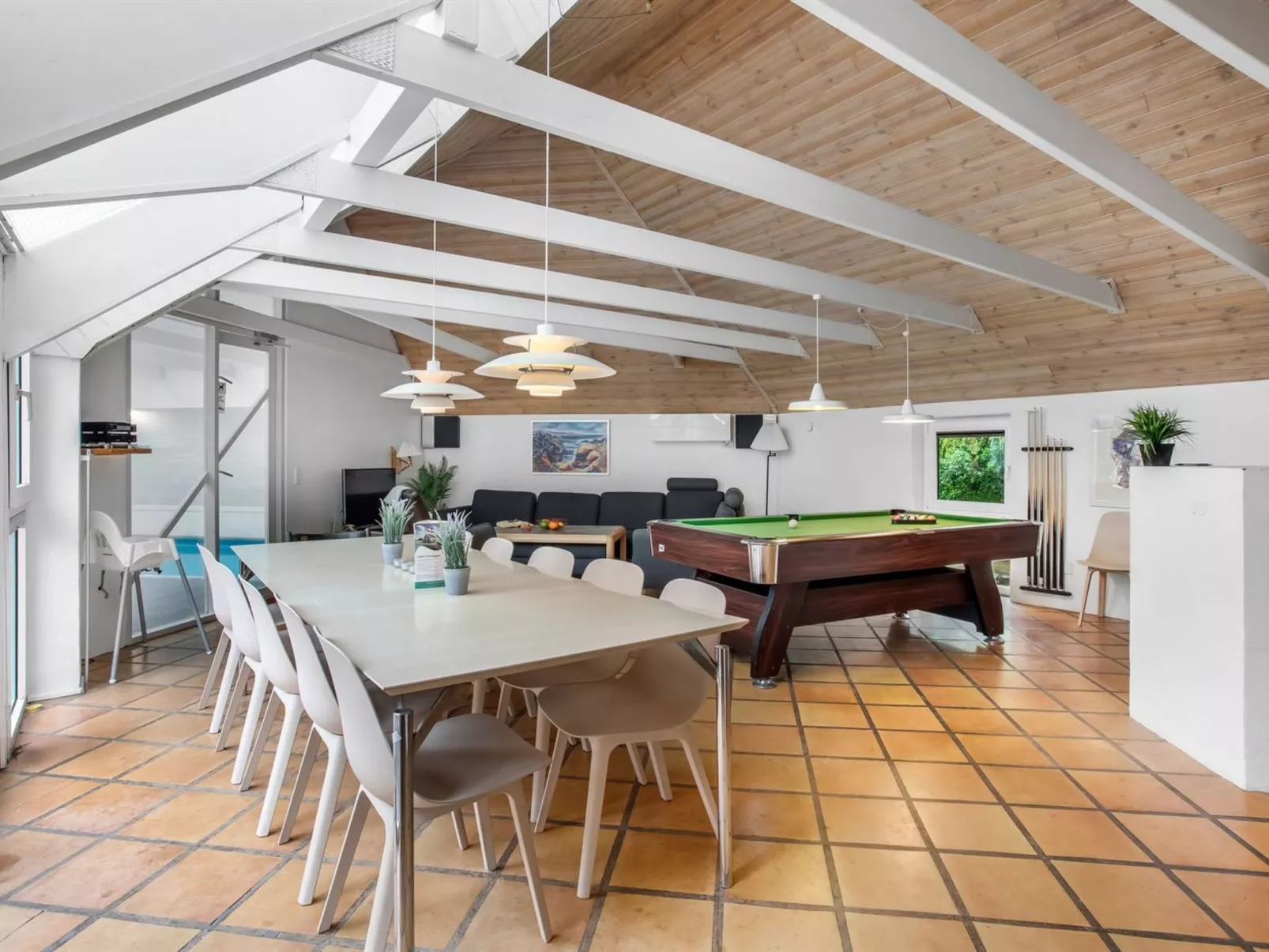 "Laetitita" -  from the sea-Binnen