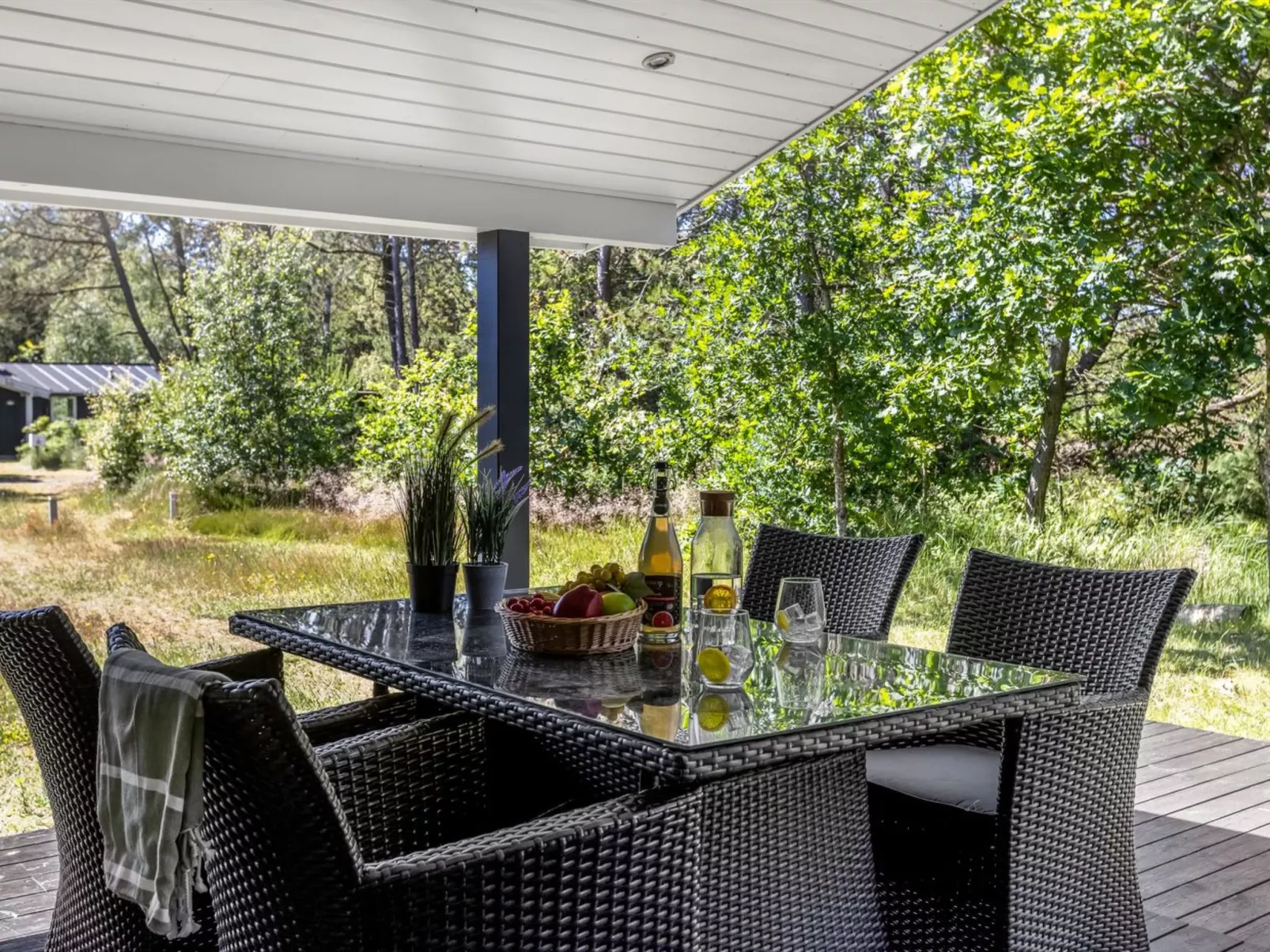 "Ajten" - 150m from the sea-Buiten