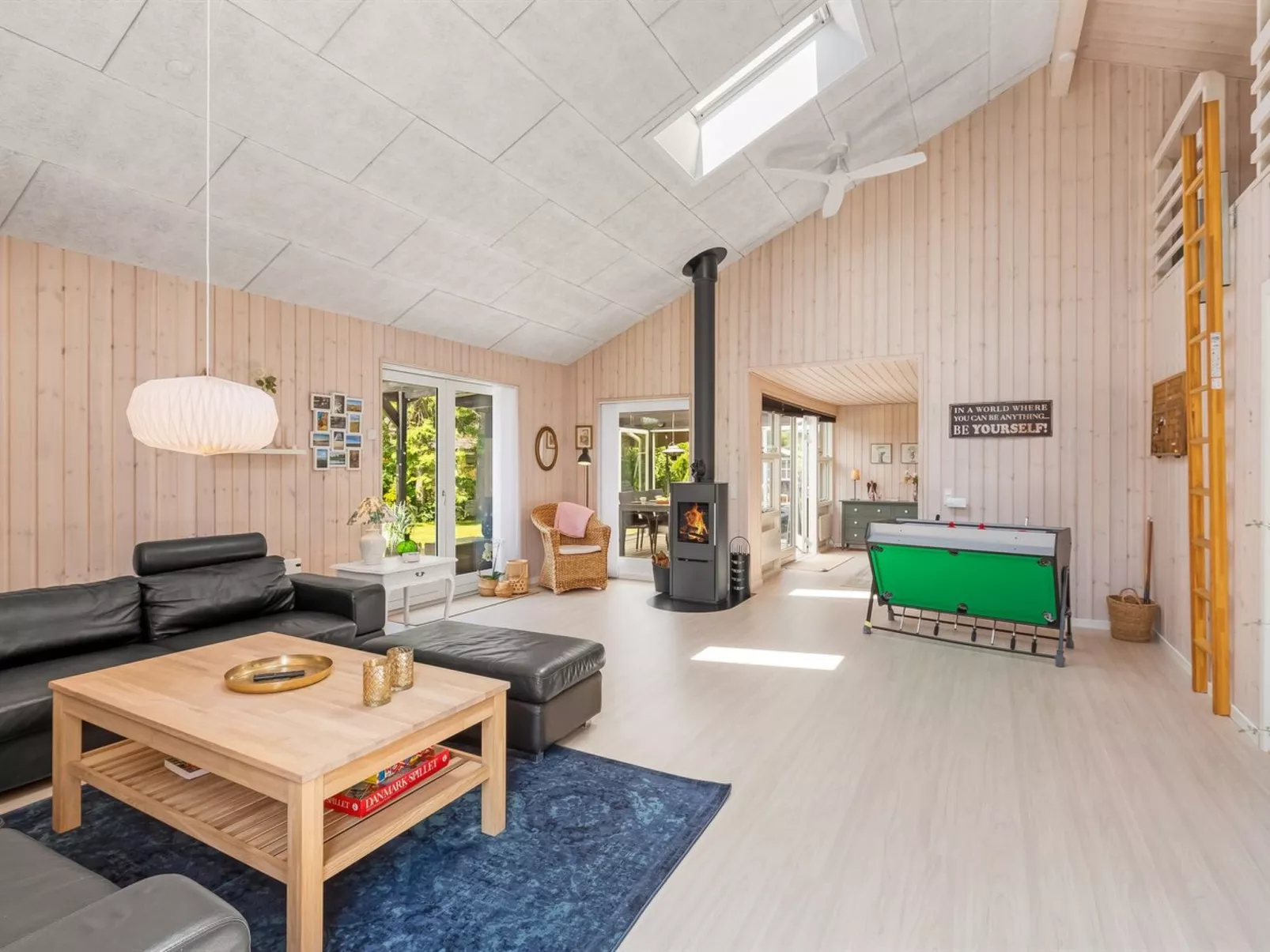 "Gabi" - 700m from the sea-Binnen