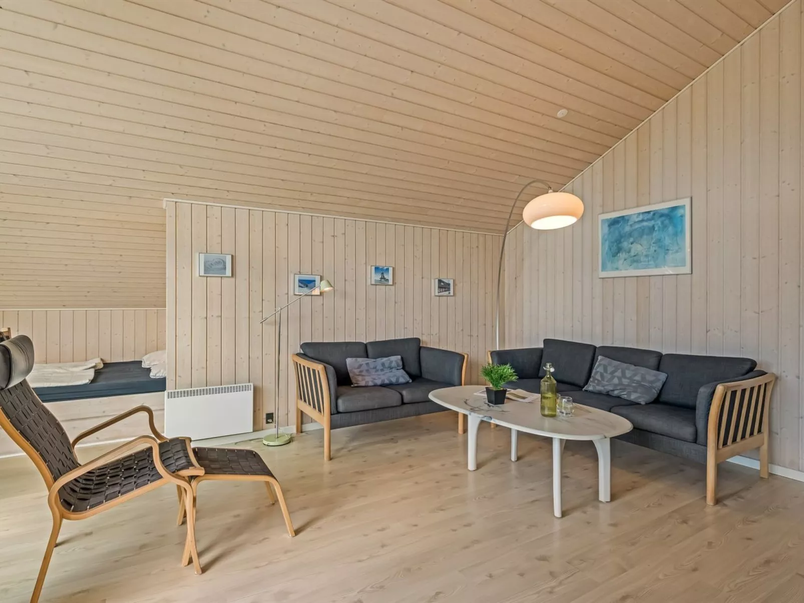 "Dagny" - 300m from the sea-Binnen