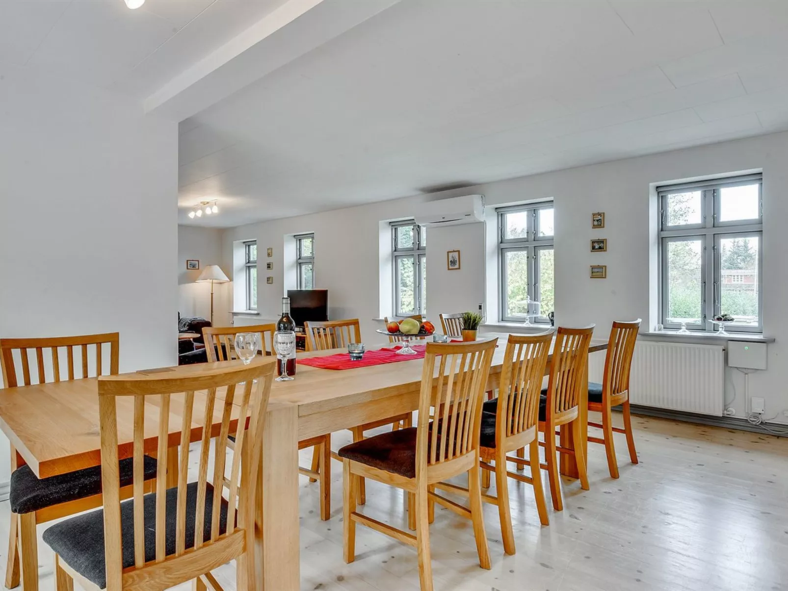 "Sophia" - 8km from the sea-Binnen