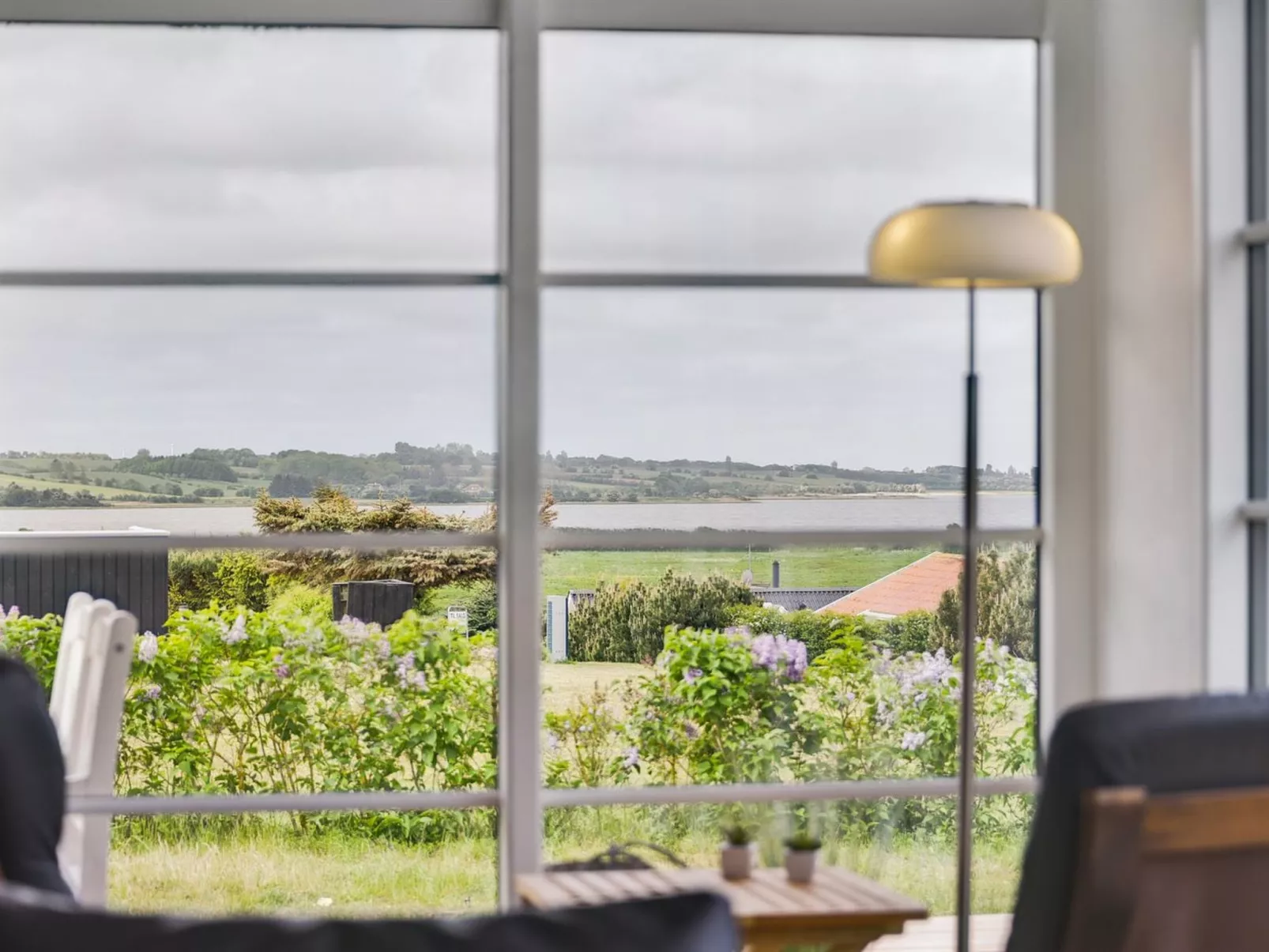 "Ginnie" - 300m from the sea-Buiten