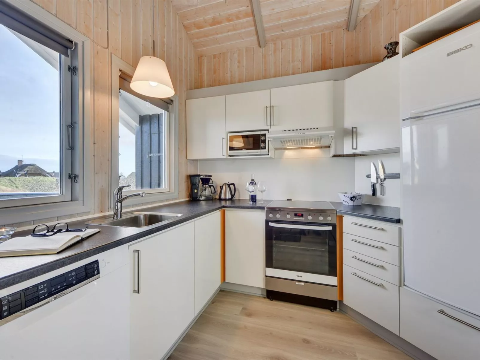 "Durita" - 600m to the fjord-Binnen