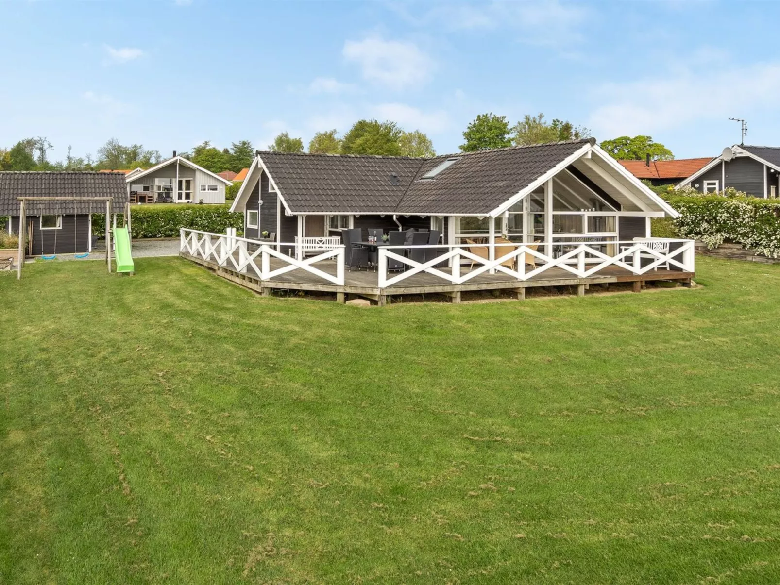 "Annvy" - 200m from the sea-Buiten