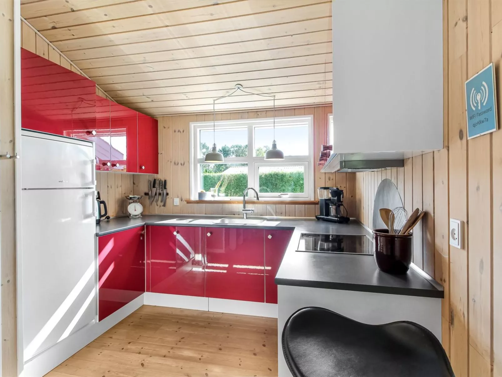 "Swale" - 500m from the sea-Binnen