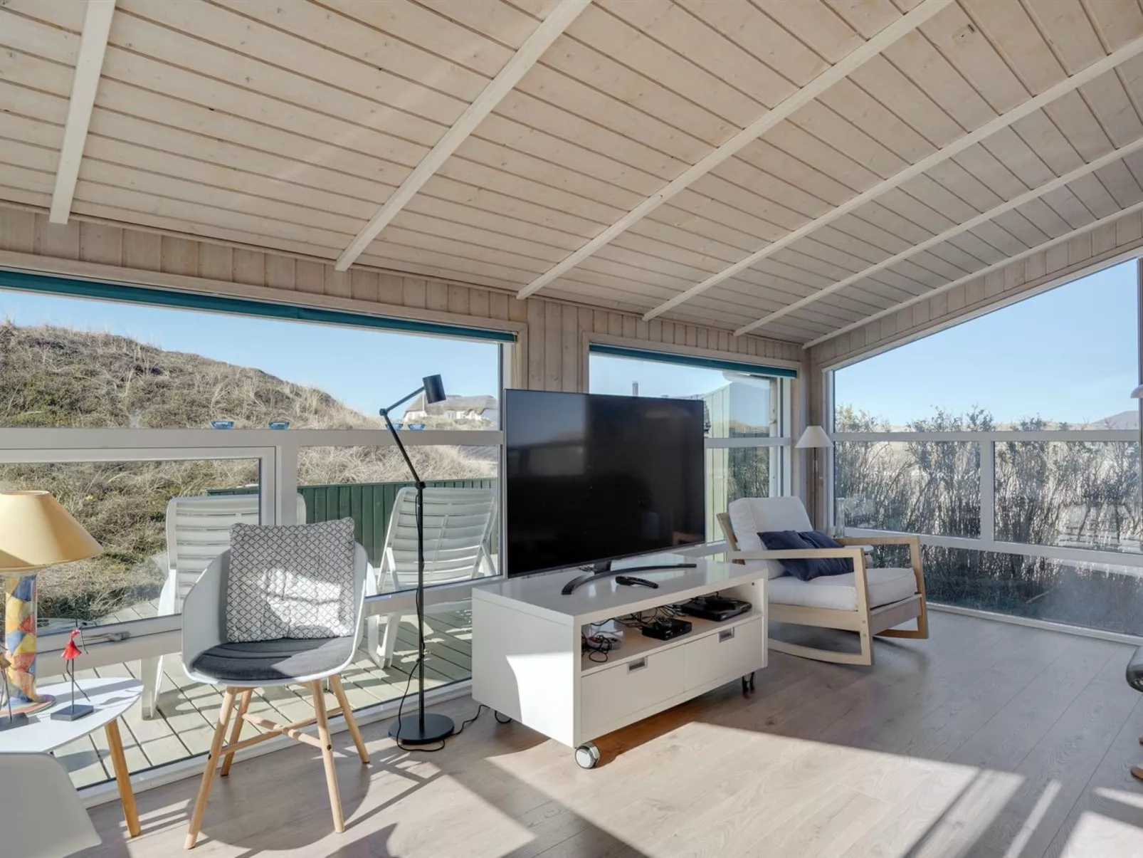 "Wighman" -  from the sea-Binnen