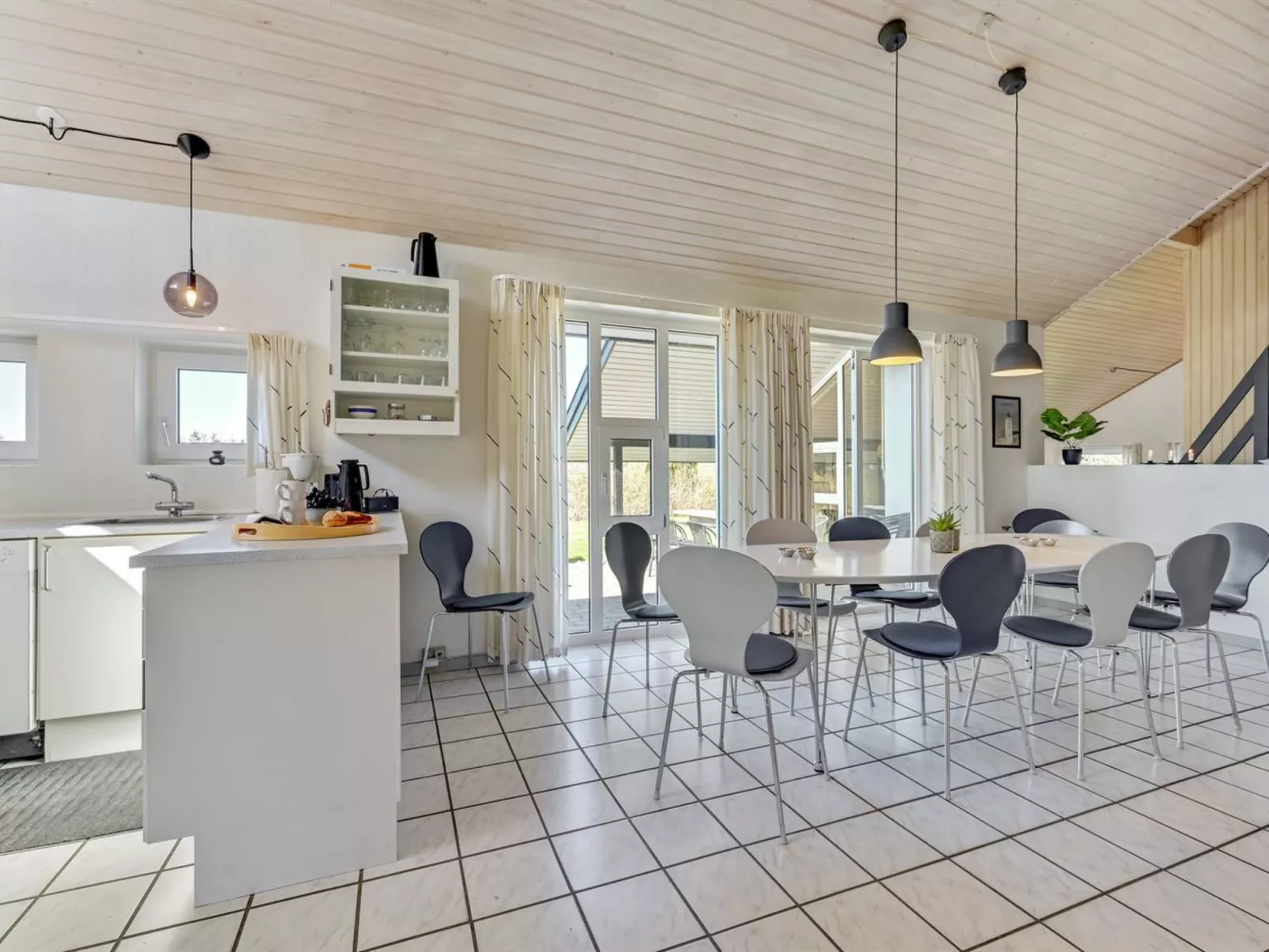 "Faina" - 100m from the sea-Binnen