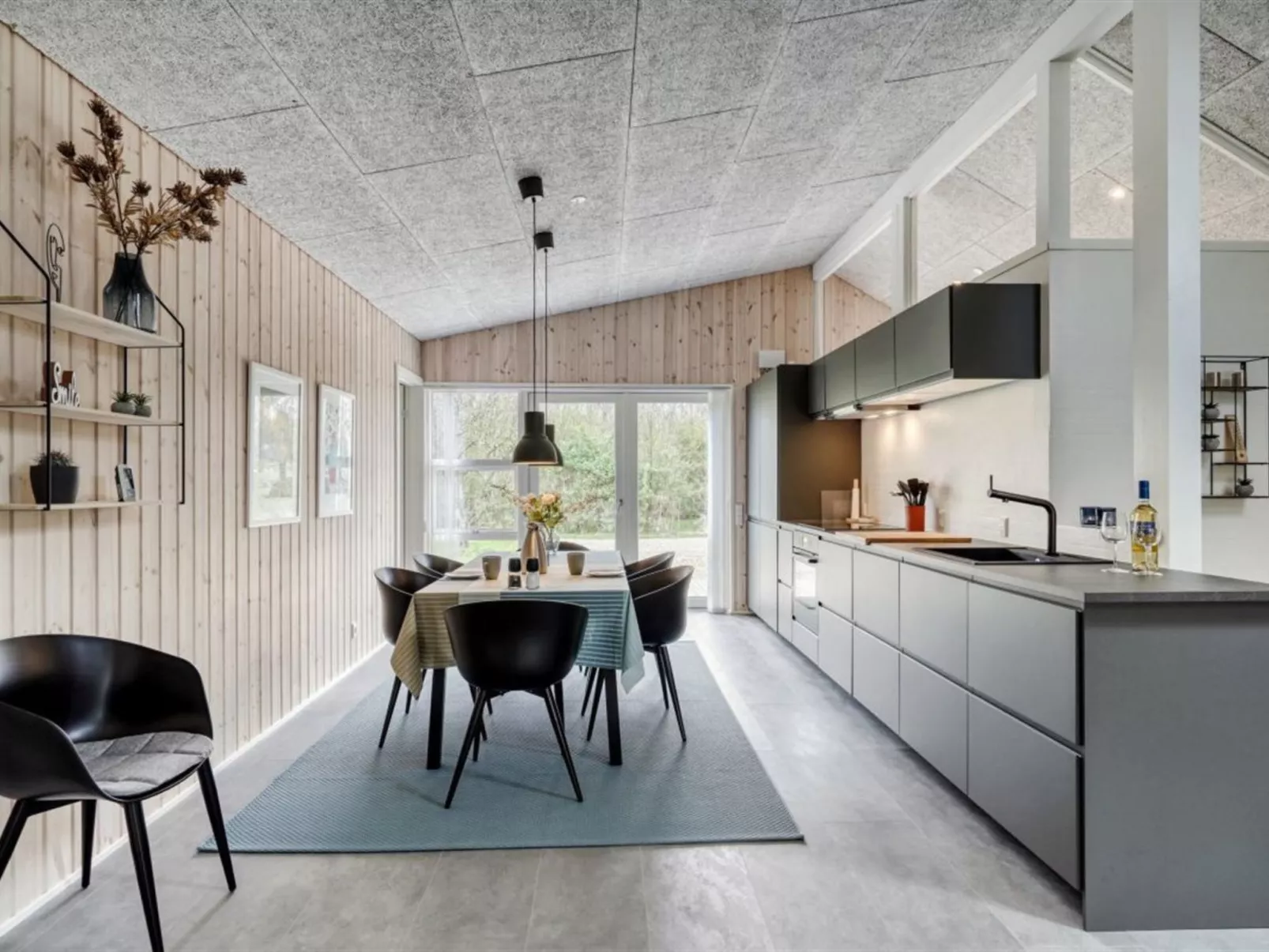 "Gustaf" - 400m to the fjord-Binnen