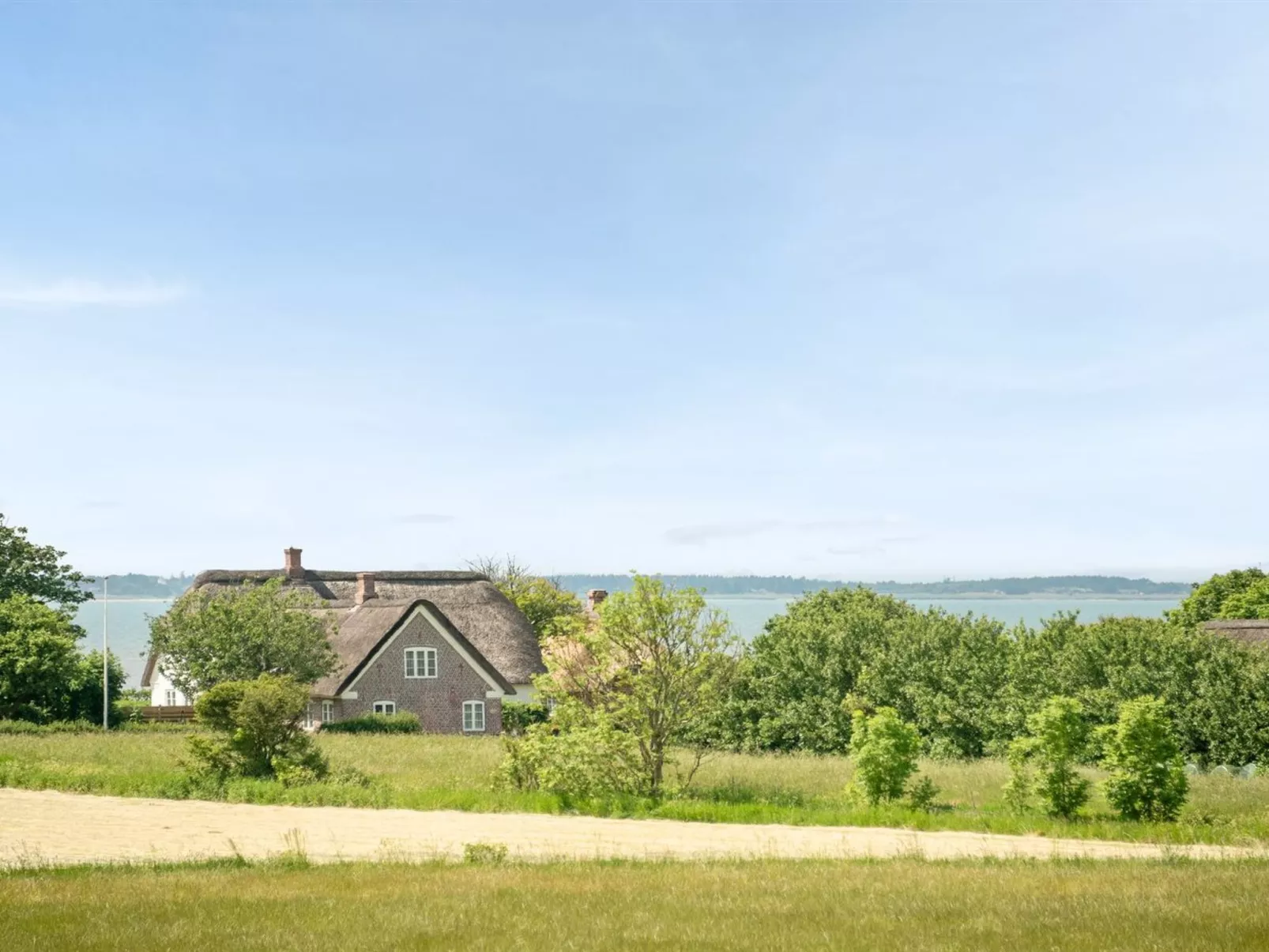 "Iina" - 13km from the sea-Buiten