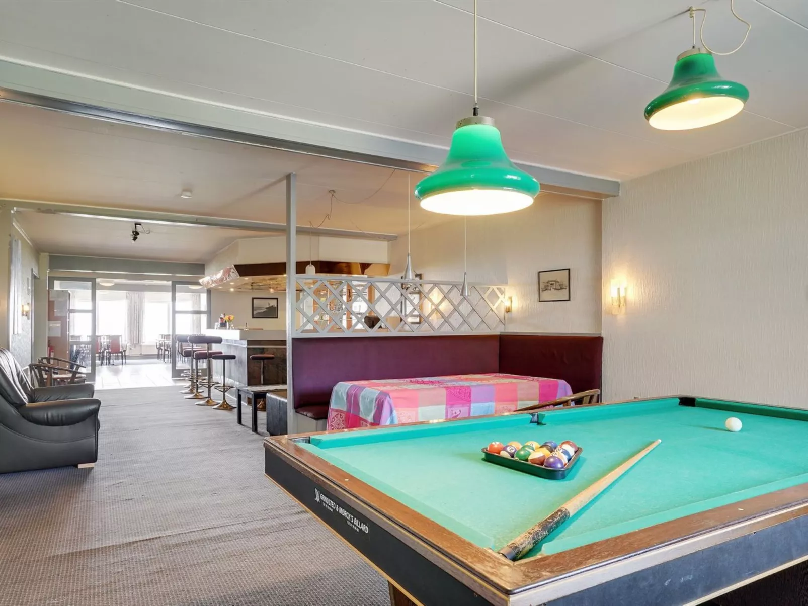 "Stilla" - 35km from the sea-Binnen