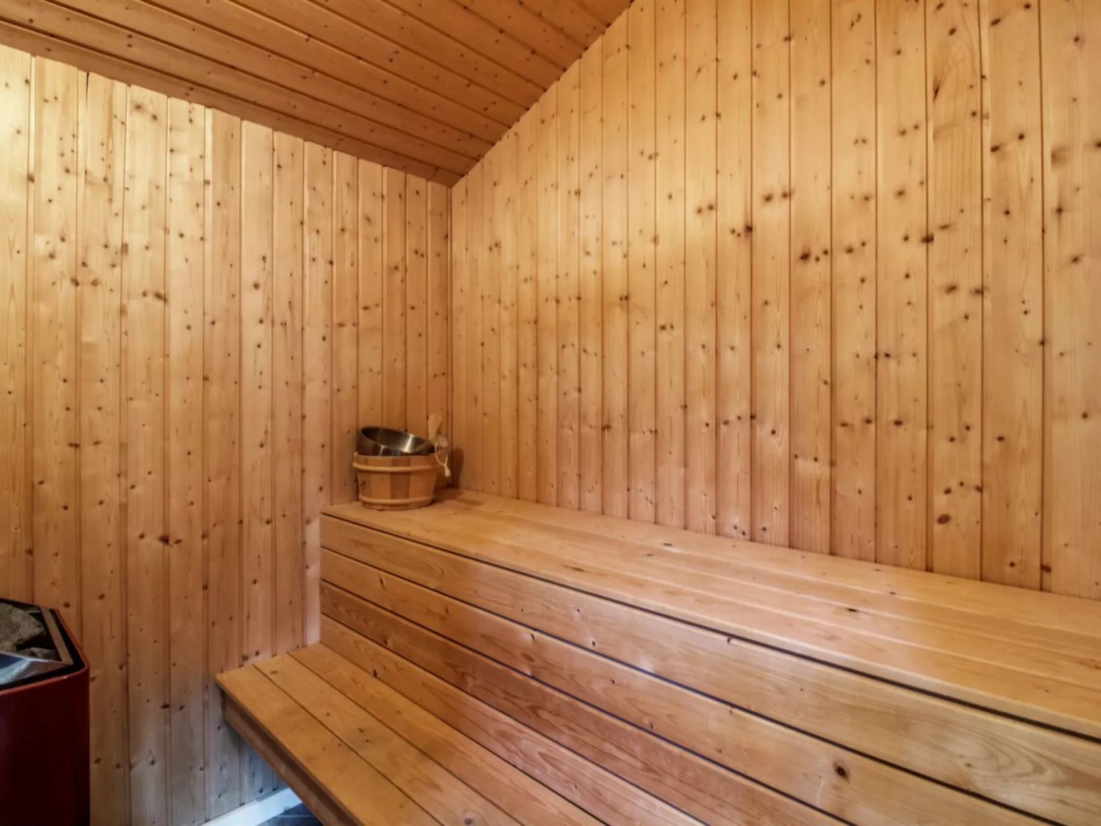 "Arlett" - 950m from the sea-Binnen