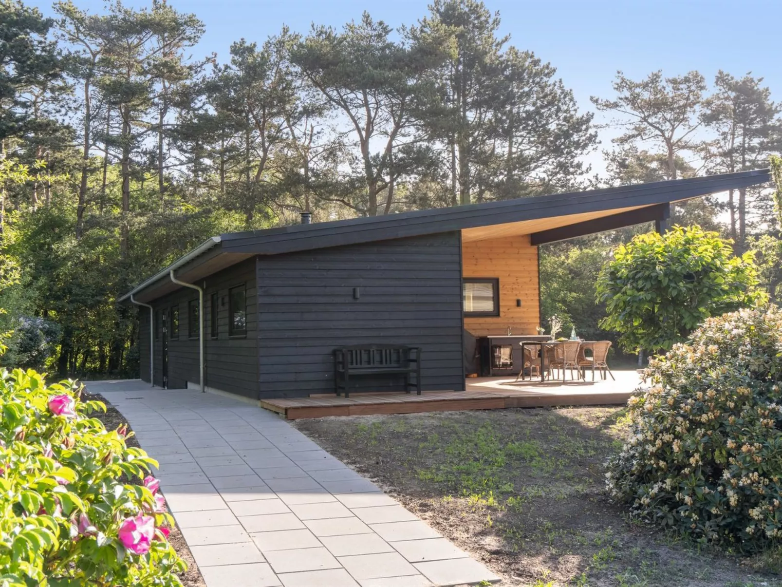 "Toska" - 100m to the fjord-Buiten