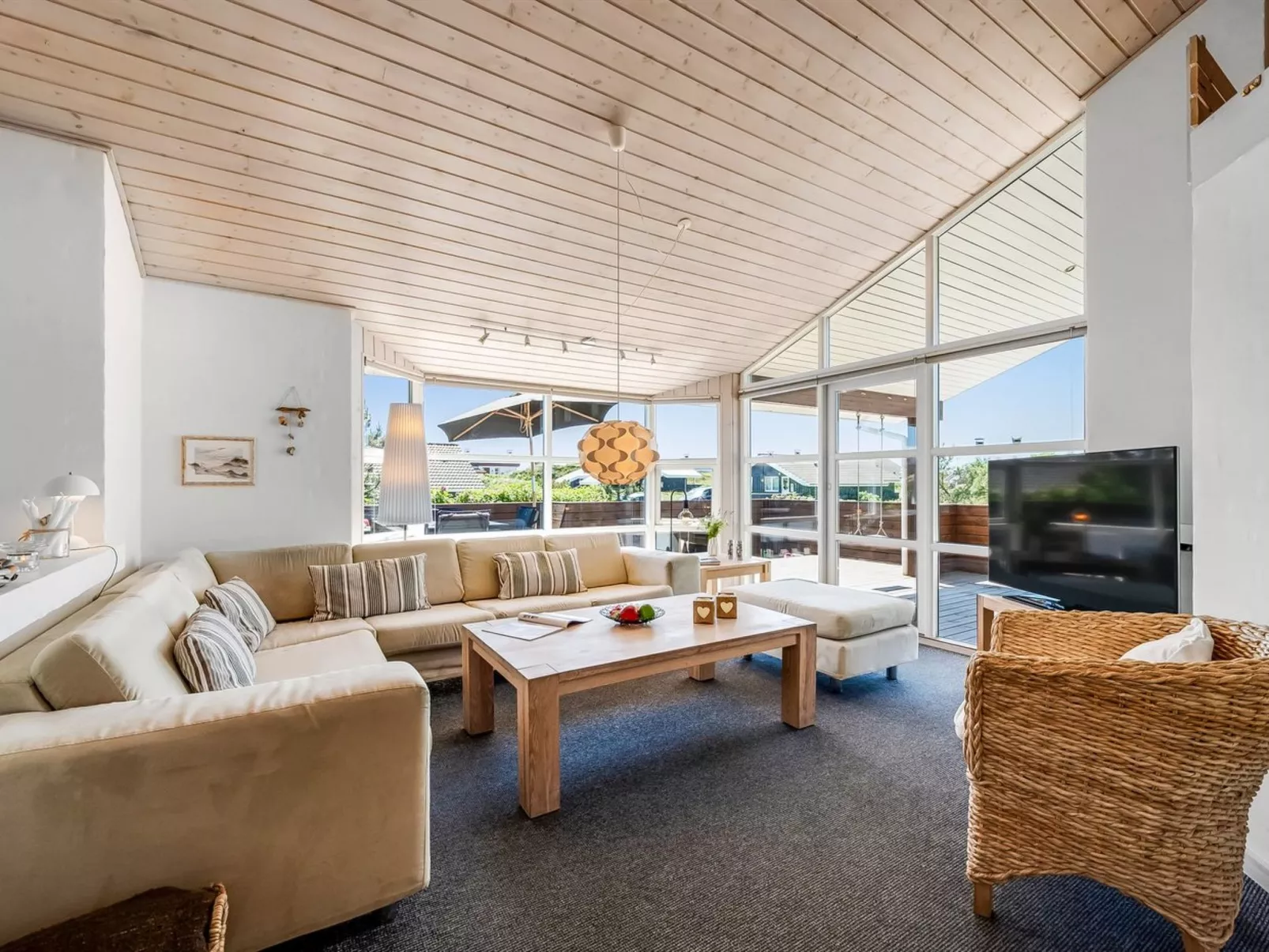 "Aurore" - 700m from the sea-Binnen