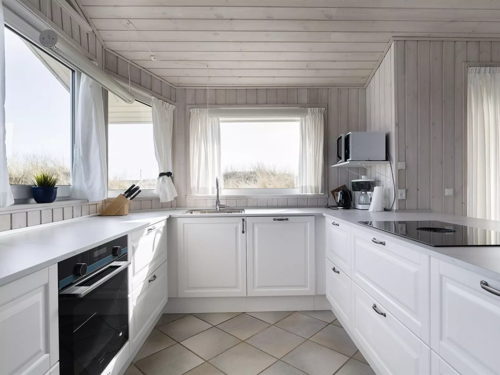 "Merta" - 150m from the sea-Binnen