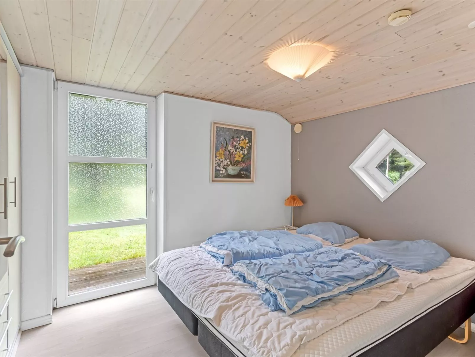 "Samine" - 2km from the sea-Binnen