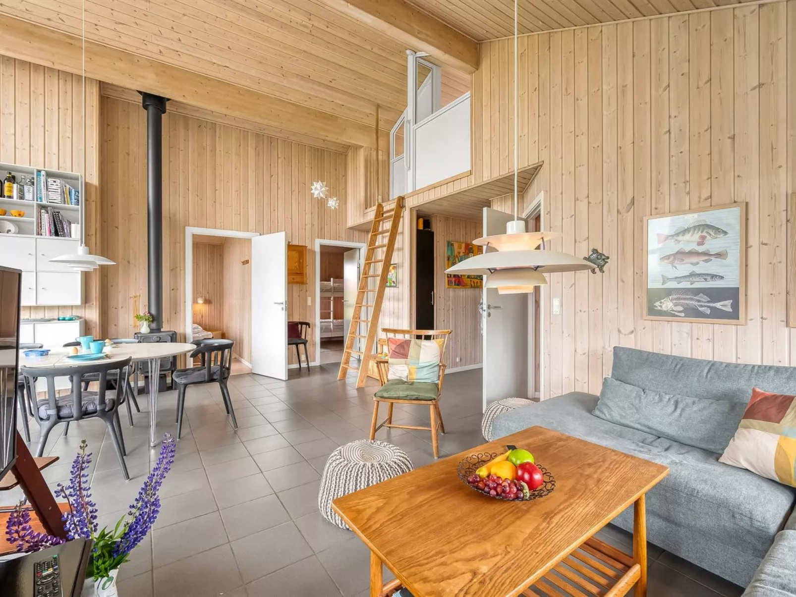 "Felicita" -  from the sea-Binnen