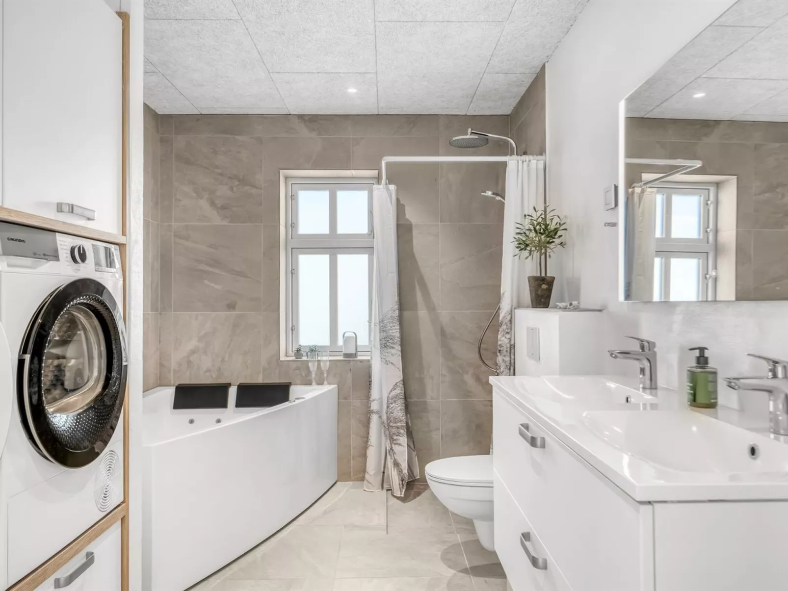 "Josina" - 1.8km from the sea-Binnen