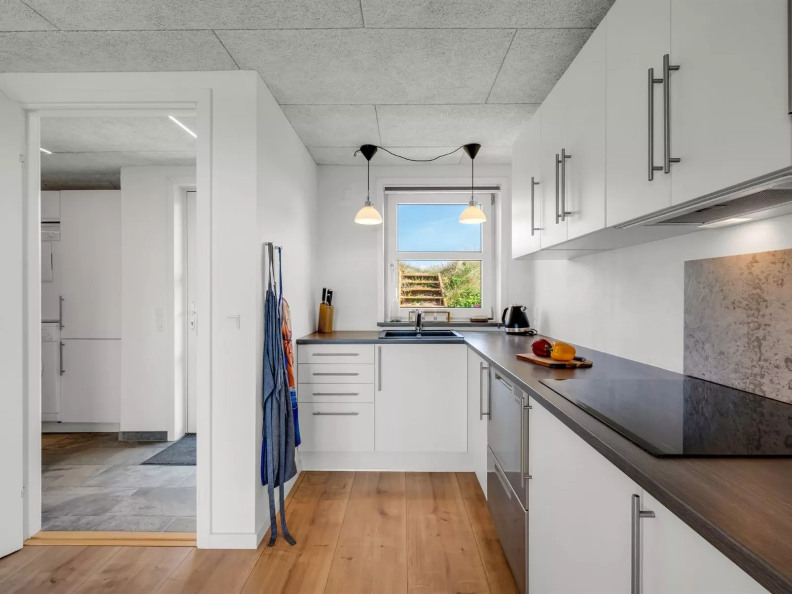 "Ema" - 500m from the sea-Binnen