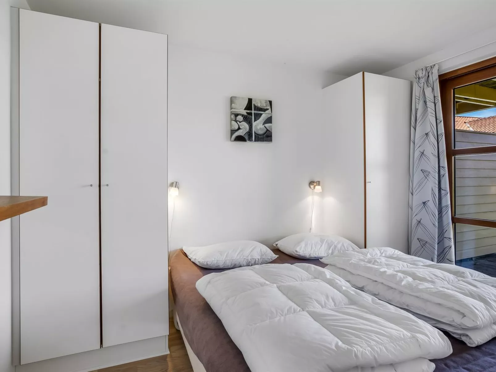 "Rouwen" - 120m from the sea-Binnen