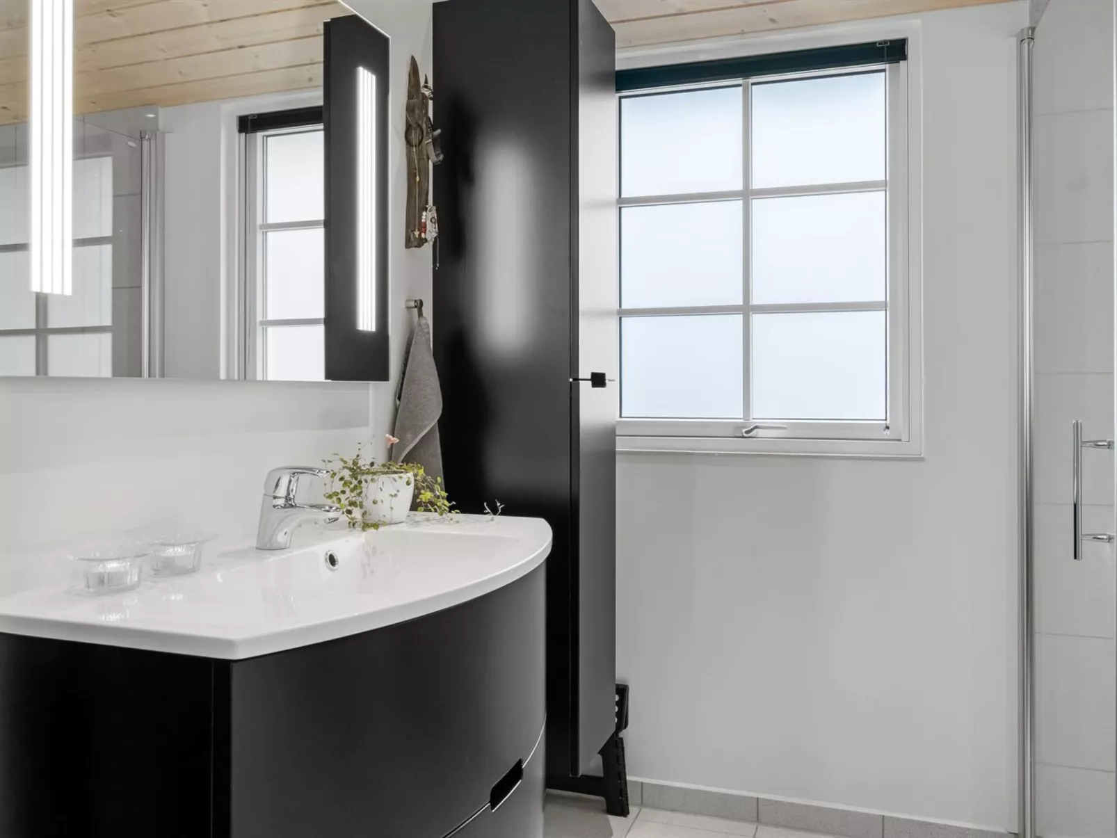 "Bodulf" - 850m from the sea-Binnen