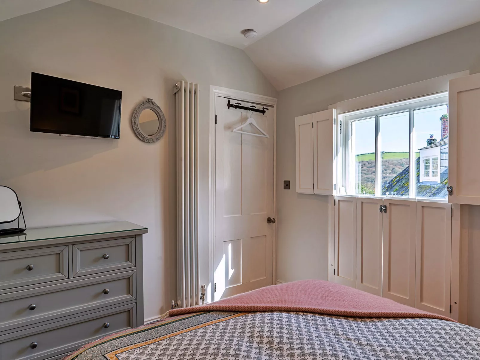 Potters Cottage-Binnen