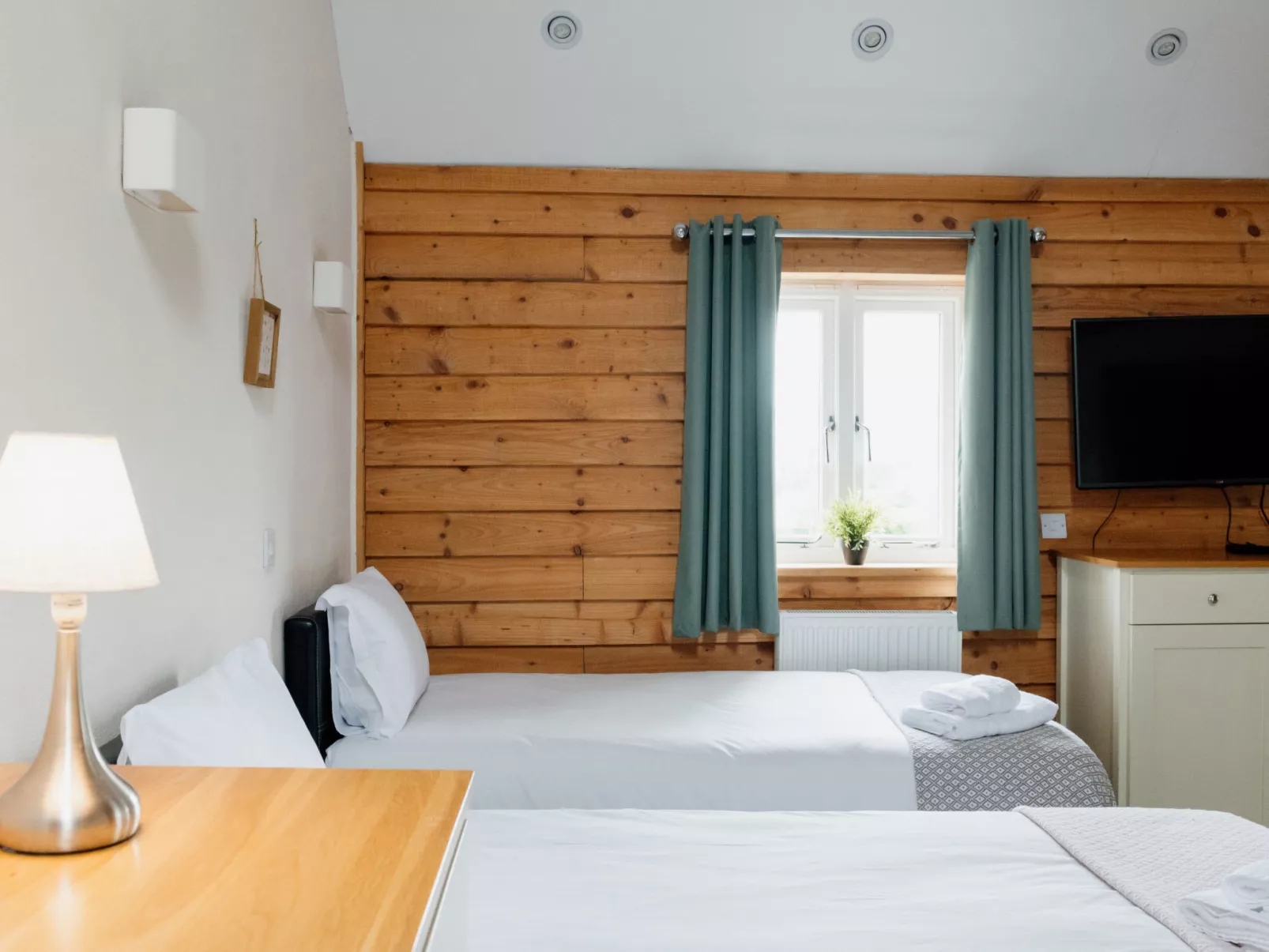 The Welsh Barn-Binnen