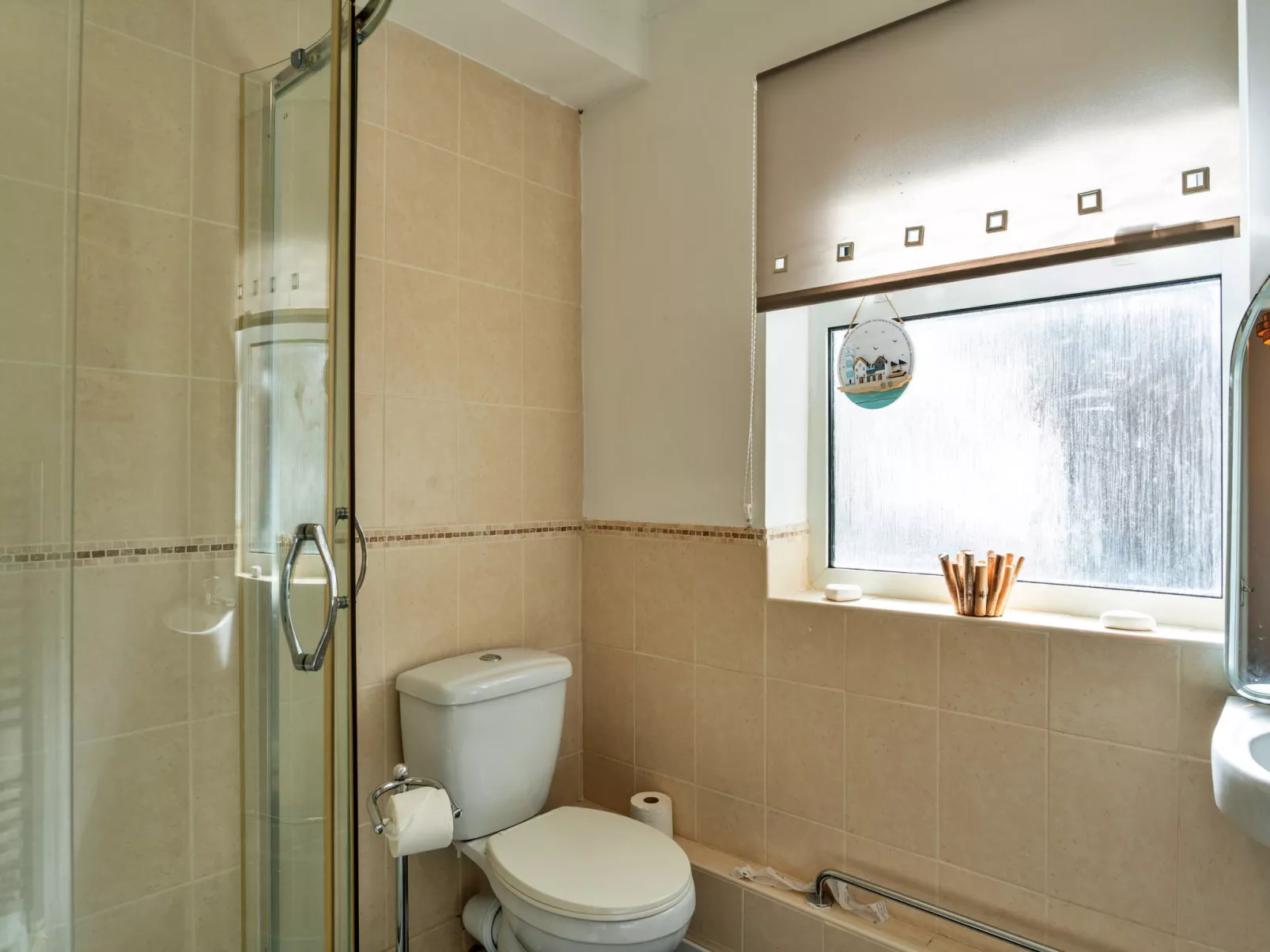 No. 5 Harlequin-Binnen