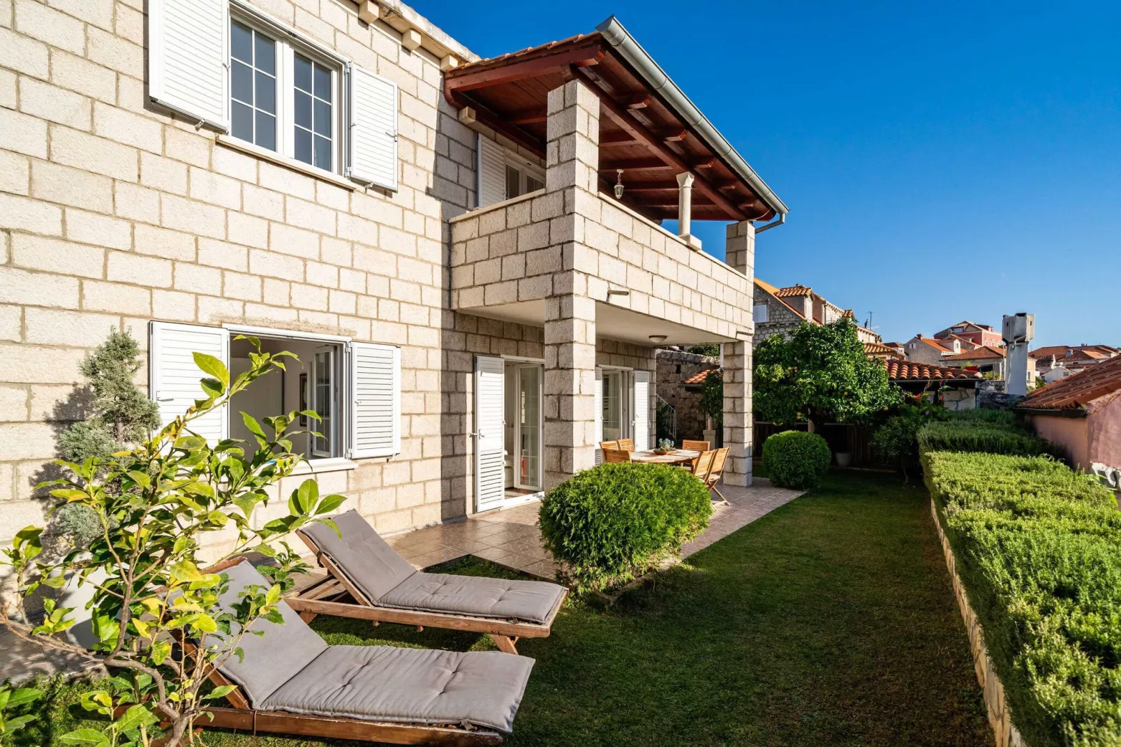 Villa Vista Old Town - Four Bedroom House with Terrace and Sea View-Terras