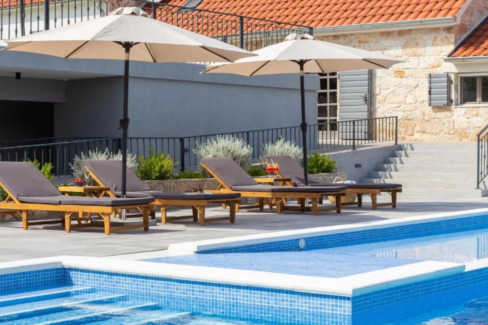 Villa Casa Di Pietra-Zwembad