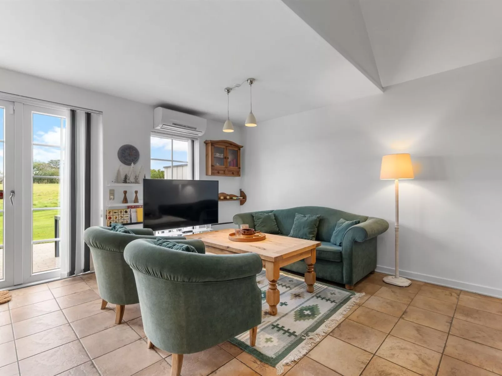 "Skarthi" - 300m from the sea-Binnen