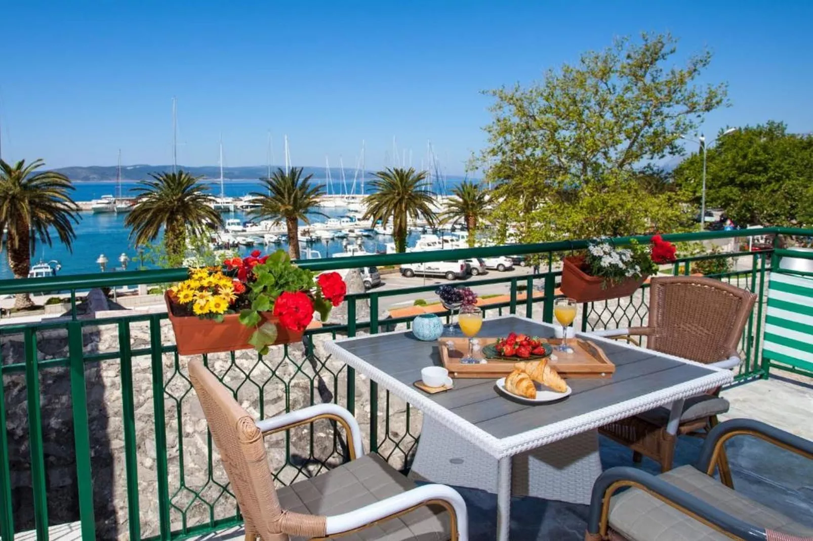 Lux apartment Mare By the Sea & Beach - Two Bedroom Apartment with Terrace-Terras